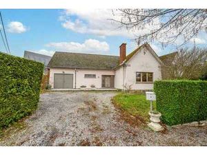 VILLA DE CARACTÈRE - 3CH + BUREAU A VENDRE A BOUGE