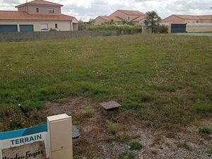 Terrain constructible viabilisé à vendre
