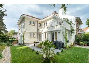 Superber maison 3 façades rénovée avec jardin