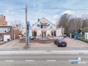 RESTO/SNACK/APPART 2CH - 120 PLACES ASSISES - 40 EMPL PARK