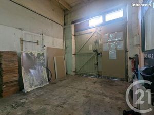 Garage/box 250 m² Beziers