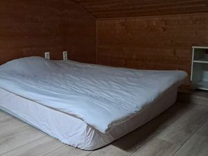 Particulier loue au Pontet Centre (84130) petit appartement meublé atypique