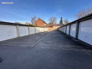 Parking/box 1 pièce 13 m²