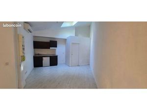 Studio 1 pièce 26 m²