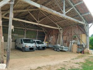 Stationnement hivernage parking caravane camping-car