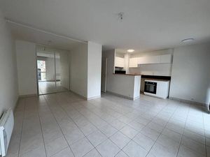 Location maison 6 pièces 104 m² à Ivry-sur-Seine (94200)  1 225 €