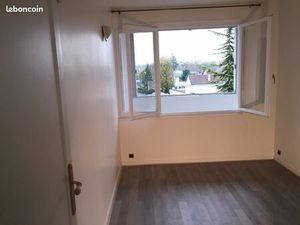 T4 (3 chambre) / Crosne