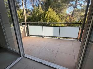 Vente appartement 2 pièces 47 m² à Villeneuve-les-avignon (30400)  212 999 €