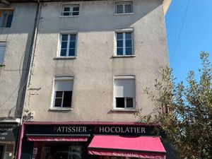 Plateau à aménager de 27 m2 - THOISSEY CENTRE