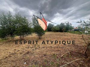 Terrain constructible viabilisé à vendre