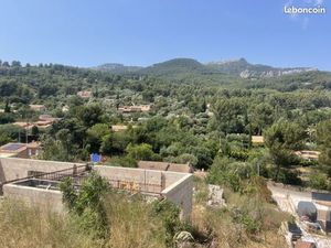 Terrain 1 640 m² Le Revest Les Eaux