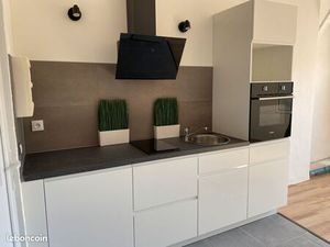 Vente Apparemment refait à neuf