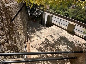 Maison de ville 3 pièces de 75 m2 avec Cour privative