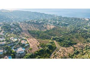 Lots exceptionnels à vendre au golfe de Saint Tropez