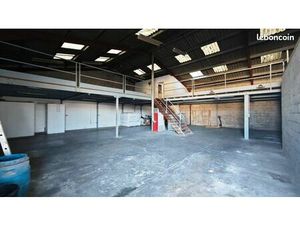 Hangar  Entrepôts  Local Industriel  Dépôt
