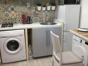 Studio meublé centre village en Provence