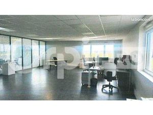Bureau 123 m²