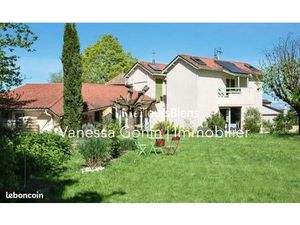 Maison 8 pièces 210 m²