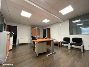Bureaux 104 m² OYONNAX