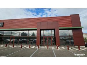 Local commercial 500 m² Ambérieu-en-Bugey