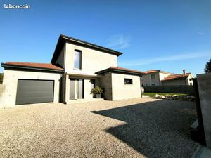 Maison contemporaine 170 m² – 5 chambres – Terrain 671 m²