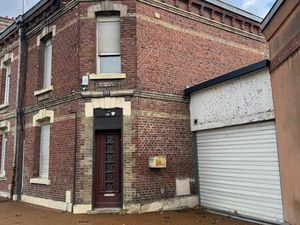 Maison saint Quentin T5 grand garage grand jardin