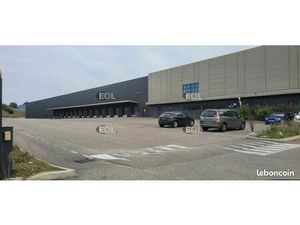 Local logistique 20 238 m²