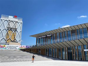 Vente locaux professionnels 439 m² à Saint-Denis (93200)  1 442 660 €