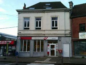 Immeuble de rapport 1 rez commercial et 3 appartements