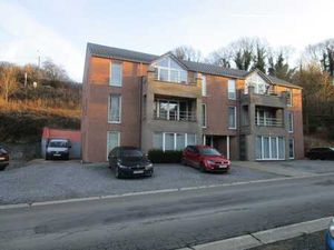 Rez-de-chaussée 2ch avec cour privée