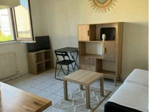 Petit studio équipé