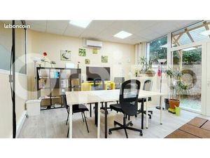 Bureau 154 m²