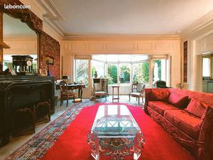 Maison 8 pièces 280 m²