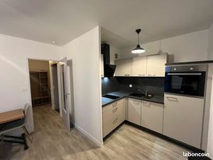 Vente De T1bis à Rodez  rue de Gergovie. Rénové 3ème étage  cave  parking