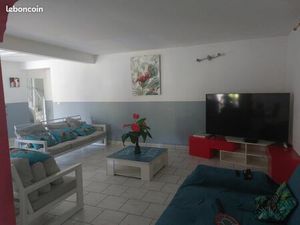 Maison duplex T6 à Saint Anne