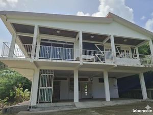 Propriété 8 pièces 242 m²