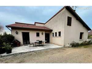 Maison 7 pièces 200 m²