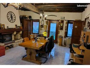 Maison 2 pièces 92 m²