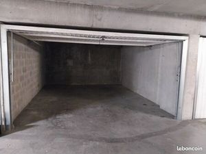 Location Box fermé- Garage double 20M² - Euromed (Hopital Européen) – Tour CMA CGM