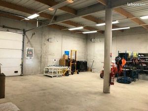 Local d'activité 290 m²