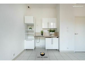 Studio 1 pièce 21 m²