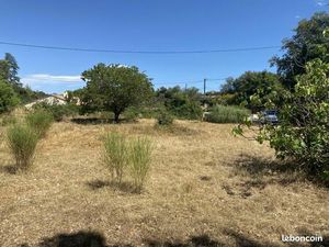 Terrain 1 460 m² Saint Maximin La Sainte Baume
