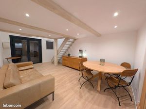 Saint-raphaël duplex atypique entièrement rénové  poutres apparentes  terrasse & jardinet 