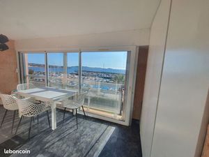 T2 vue mer Coudoulière Brusc