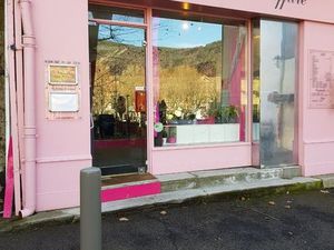 Vend salon de coiffure