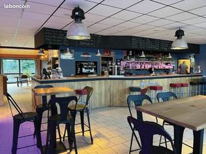 Immeuble 2 niveaux 700m2