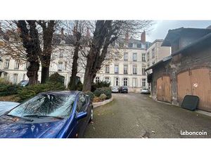 Rare Superbe cave voûtée + grand box privatif