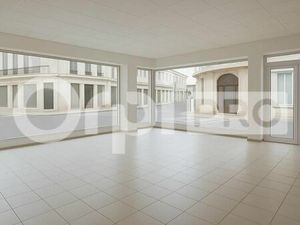 Local d'activité 114 m²