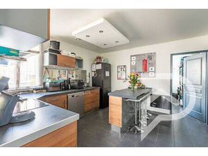 STEPHANE PLAZA - ESTREES SAINT DENIS