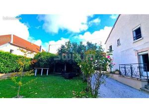 Immeuble 11 pièces 245 m²